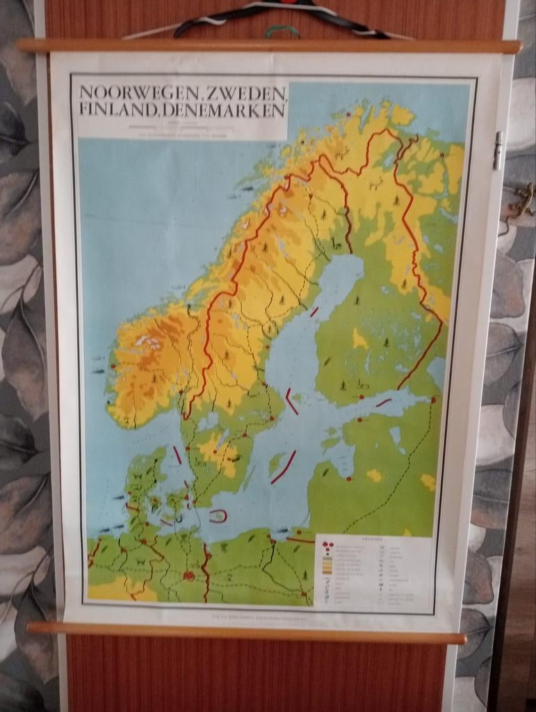 Oude wand schoolkaart, Ophalen, Aardrijkskunde
