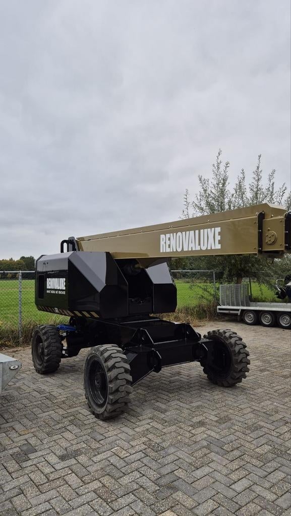 Aichi hoogwerker in bedrijfskleuren spuiten, Ophalen