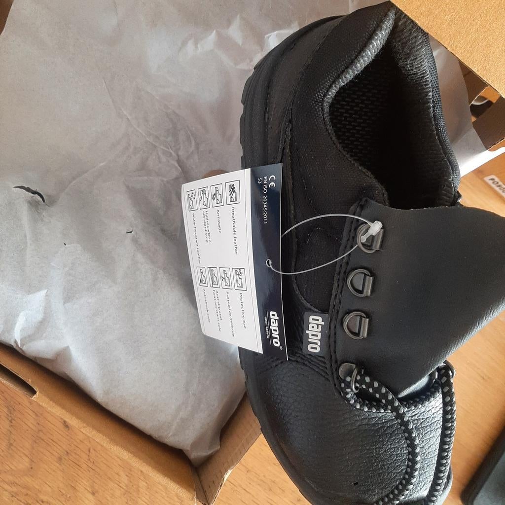 Nieuwe veiligheidsschoenen 2paar., Ophalen of Verzenden, Nieuw