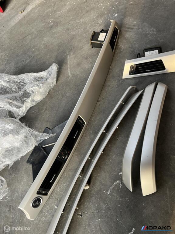Interieurlijsten set origineel grijs BMW 3-serie E90 E91 LCI, Gebruikt, Ophalen of Verzenden, BMW, BMW