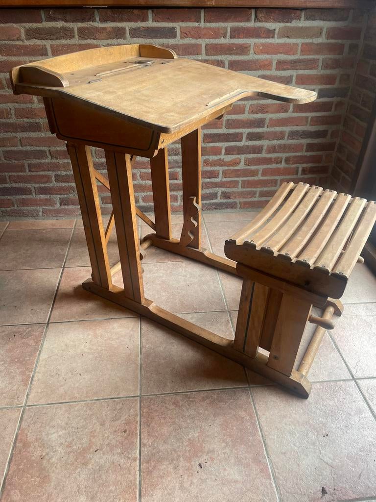 Houten antieke/ vintage lessenaar/schoolbankje van Torck, Antiek en Kunst, Ophalen