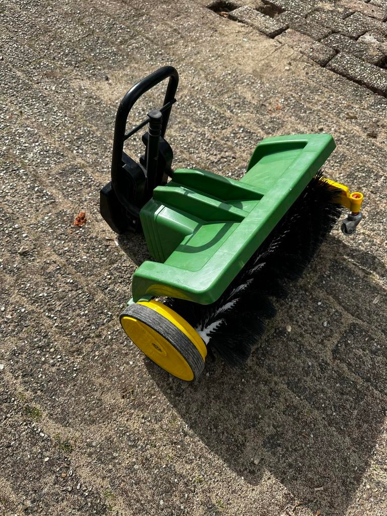 John Deere veegmachine, Kinderen en Baby's, Speelgoed | Speelgoedvoertuigen, Ophalen of Verzenden, Gebruikt