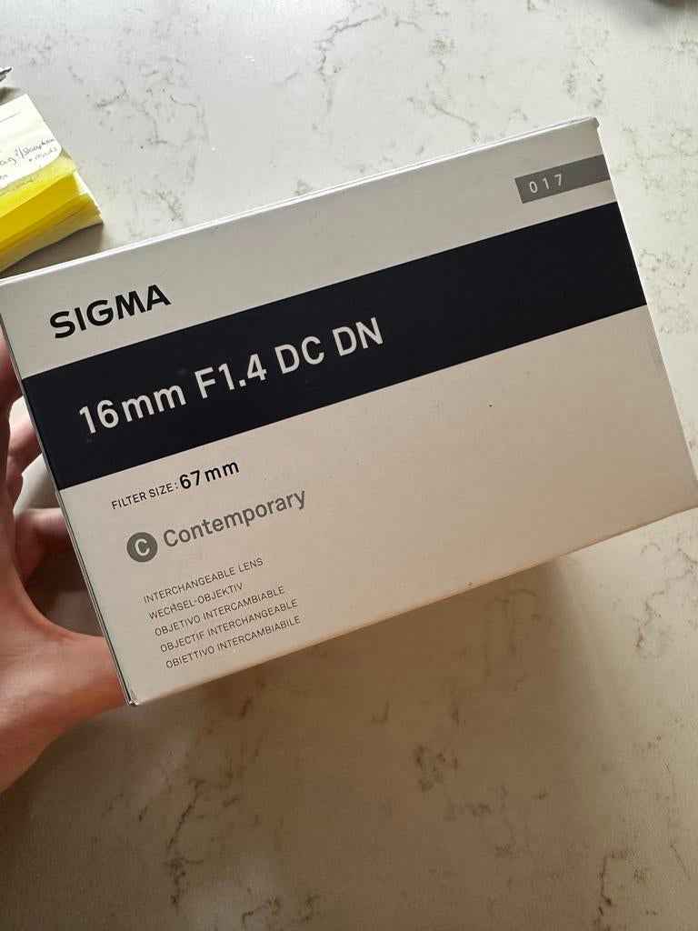 Sigma 16mm F1.4 DC DN Contemporary lens, Audio, Tv en Foto, Fotografie | Lenzen en Objectieven, Ophalen of Verzenden, Zo goed als nieuw