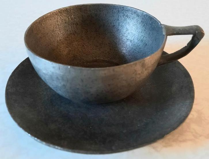 Antiek tinnen kop en schotel, Antiek en Kunst, Antiek | Tin, Ophalen of Verzenden