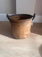 Antieke koperen haardpot met ijzeren hengsel, Ophalen of Verzenden, Koper