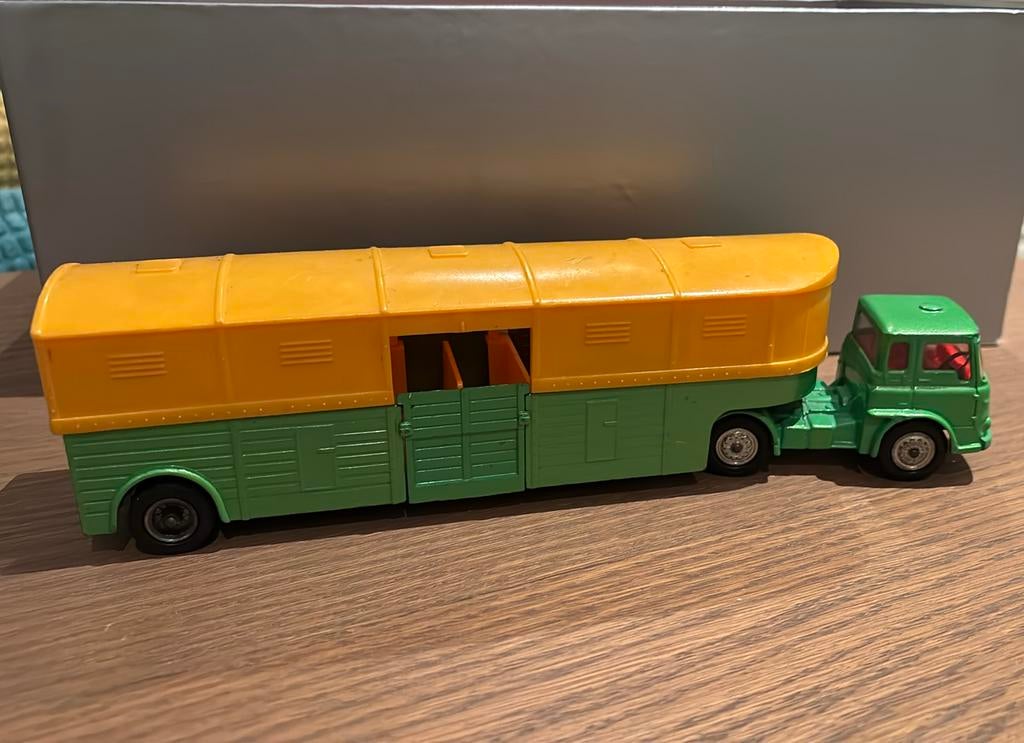 Corgi Major Toys diecast truck Bedford horse box trailer, Ophalen, Zo goed als nieuw, Bus of Vrachtwagen, Corgi