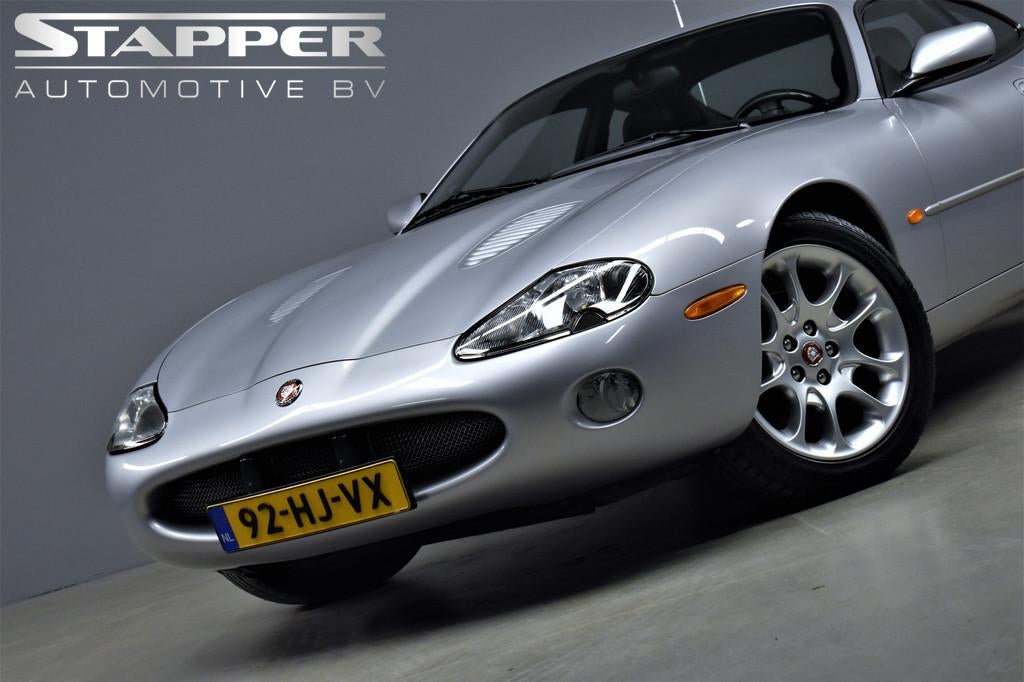 Jaguar XKR 4.0 V8 364pk Coupé 1e.Eig. Topconditie!/NL Auto/, Auto's, Jaguar, Achterwielaandrijving, Gebruikt, 4 stoelen, Bedrijf