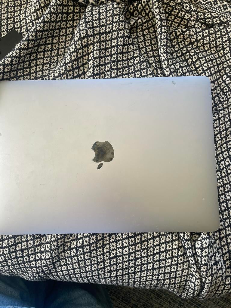 MacBook Pro 2017 (13 inch) – Werkt, scherm defect, Computers en Software, Apple Macbooks, Gebruikt, 256 GB, Qwerty, 13 inch