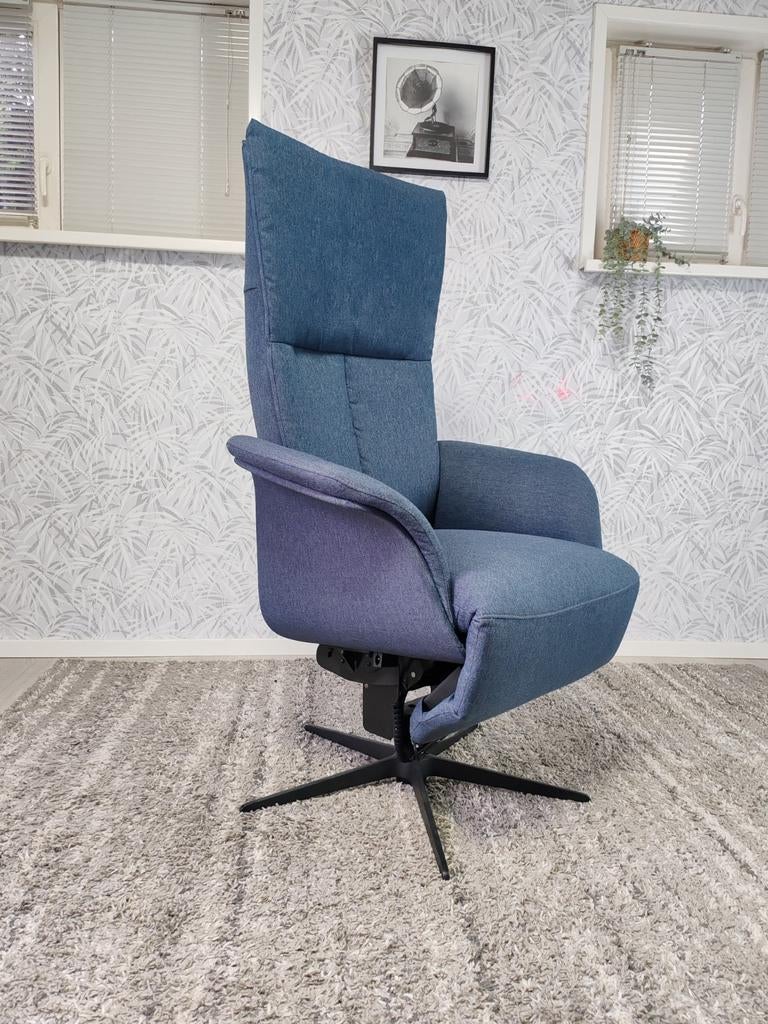 Hjort Knudsen sta-op stoel relax fauteuil op accu, Huis en Inrichting, Fauteuils, Zo goed als nieuw, Stof, 50 tot 75 cm, Minder dan 75 cm