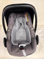 Maxi-Cosi Pebble Plus Nomad Grey + FamilyFix 1 base, Gebruikt, Isofix, 0 t/m 13 kg, Maxi-Cosi