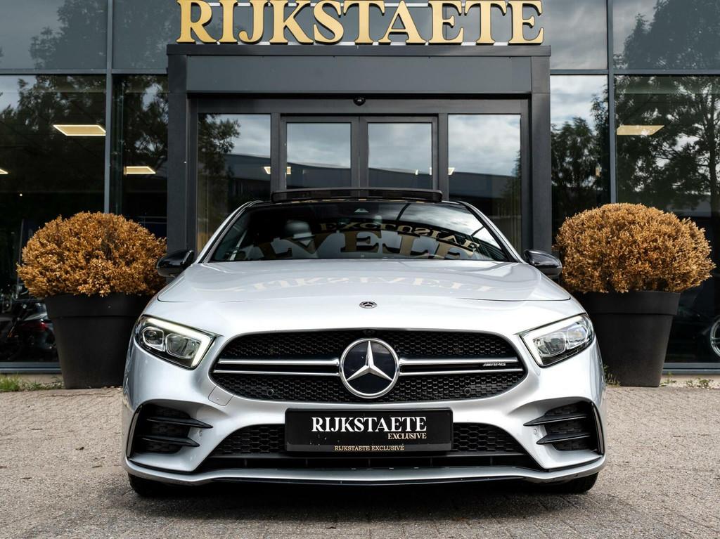 Mercedes A-klasse A35 AMG 4MATIC|PANO|BURMESTER|CAMERA|18'', Auto's, Mercedes-Benz, Automaat, 4 cilinders, Origineel Nederlands