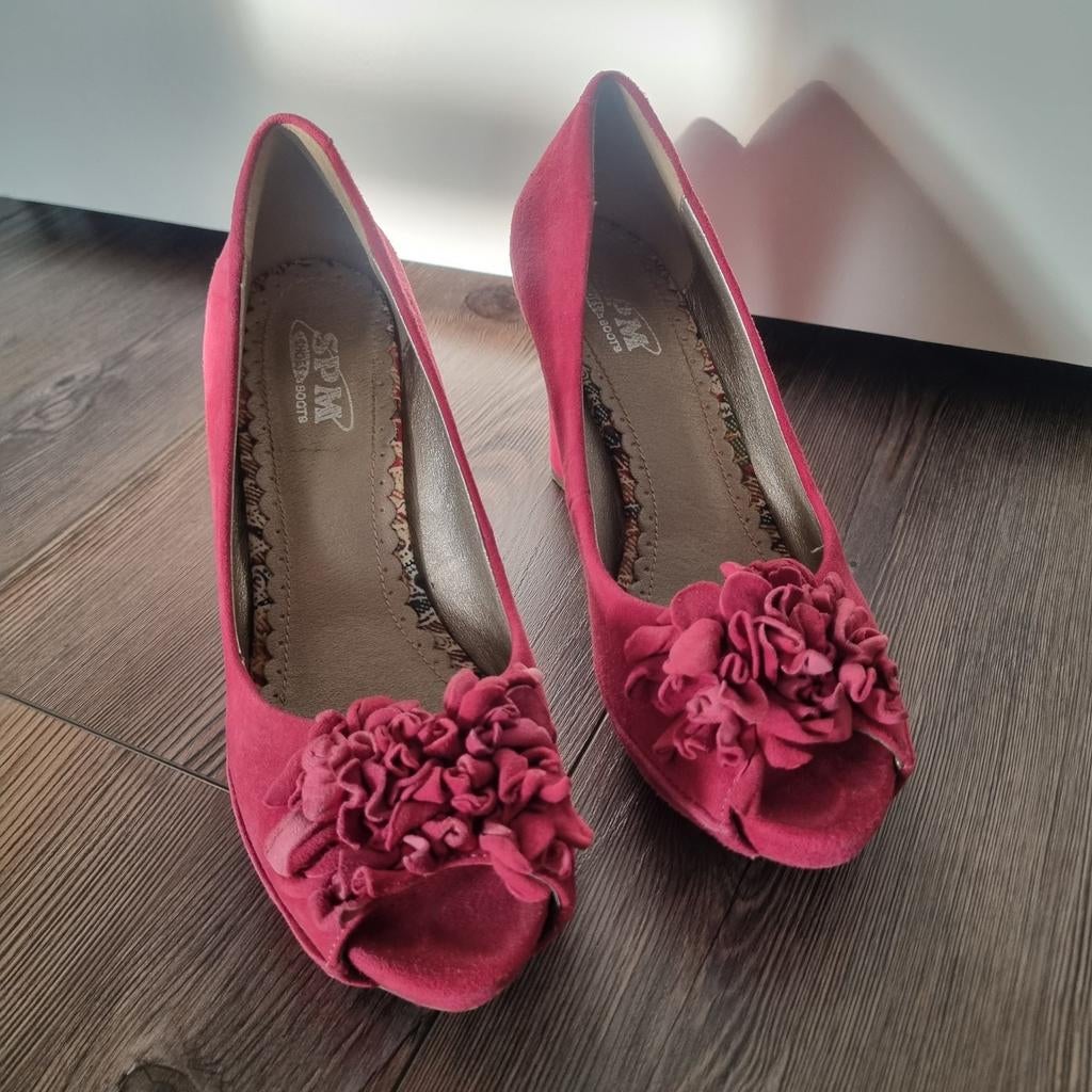 Roze pumps met bloem detail - Maat 39, Pumps, SPM, Ophalen of Verzenden, Roze