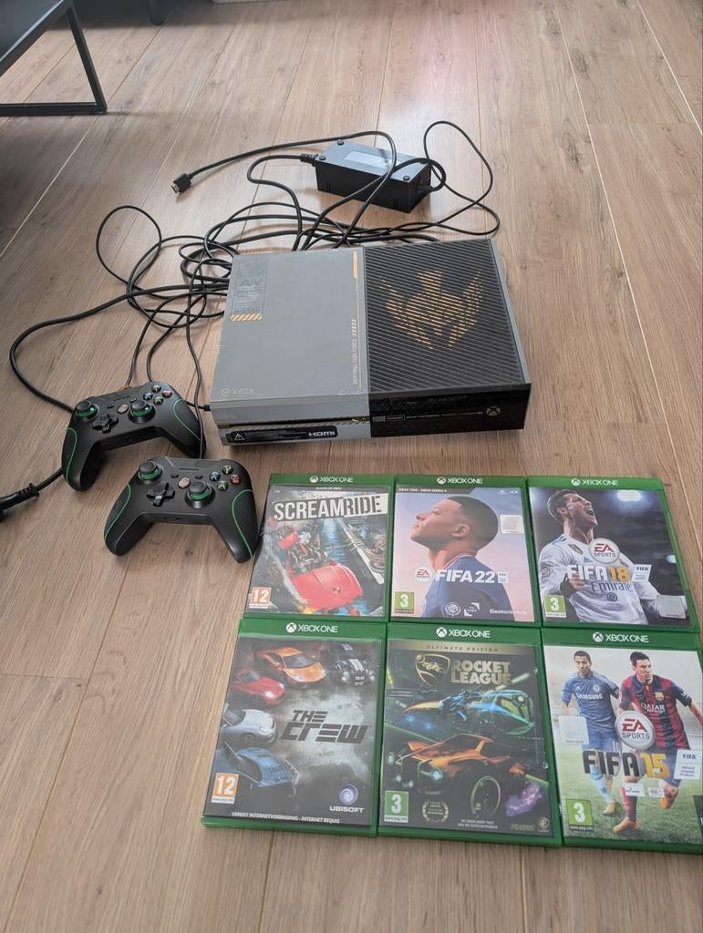 Xbox One Call of Duty Advanced Warfare Edition met games, Ophalen of Verzenden