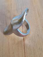 Mooie zilverkleurige ring, Ophalen of Verzenden, Zo goed als nieuw