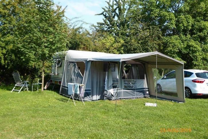 Nette T.E.C. Travel King Saphir uit 1999., Caravans en Kamperen, Caravans, Particulier, tot en met 3, 750 - 1000 kg, T.E.C., Frans bed