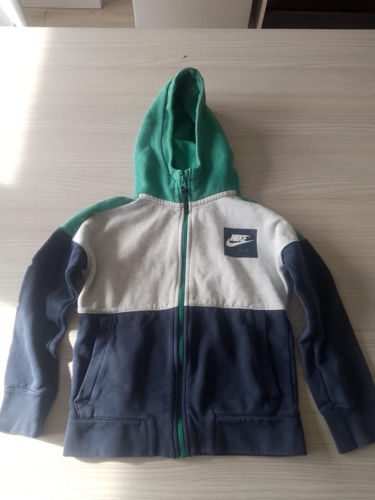 Nike Air Trainingsjasje voor Kind Maat 128-137, Kinderen en Baby's, Kinderkleding | Maat 128, Ophalen, Gebruikt, Jongen of Meisje