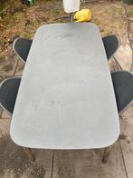 Le Sud Tuintafel met 4 Stoelen en kussentjes, Ophalen, Gebruikt, Kunststof