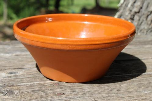 Brocante - Sierlijke sobere schalen van aardewerk!, Huis en Inrichting, Woonaccessoires | Schalen en Manden, Gebruikt, Schaal