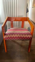 Originele stoel nieuw bekleed. B 50, h 70, d 50, Huis en Inrichting, Stoelen, Ophalen, Hout, Zo goed als nieuw, Eén