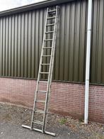Aluminium uitschuifladder 2 delig, Gebruikt, Ophalen of Verzenden, Ladder, Opvouwbaar of Inschuifbaar