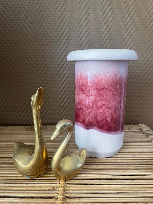 Vintage retro vaasje roze/aubergine, Antiek en Kunst, Antiek | Vazen, Ophalen of Verzenden