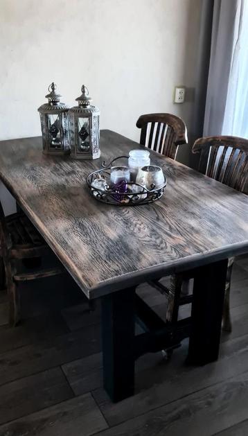 Oude degelijke kloostertafel eettafel eiken beschikbaar voor biedingen