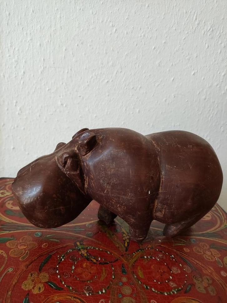 Mooi oud, zwaar houten beeld van een nijlpaard, Antiek en Kunst, Kunst | Beelden en Houtsnijwerken, Verzenden