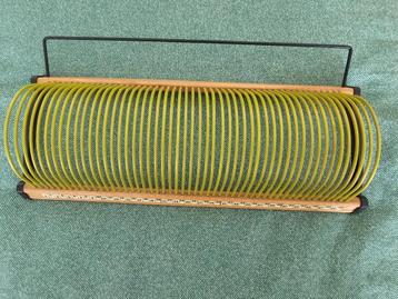 Retro/Vintage platenrek 33 cm lang bij 7 cm hoog  beschikbaar voor biedingen