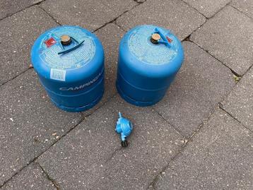 2x fles Campingaz 907(leeg) + Gasdrukregelaar beschikbaar voor biedingen
