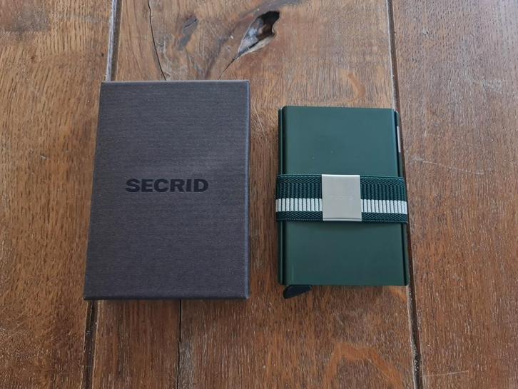 Secrid Card Slide Wallet donkergroen - NIEUW!, Sieraden, Tassen en Uiterlijk, Portemonnees, Nieuw, Overige merken, Zwart, Ophalen of Verzenden