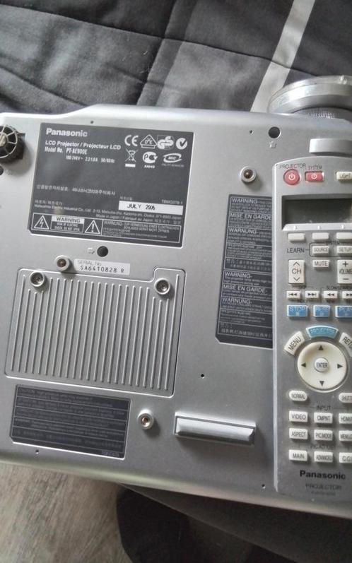 Panasonic lcd projector PT-AE900E, Audio, Tv en Foto, Beamers, Zo goed als nieuw, Ophalen