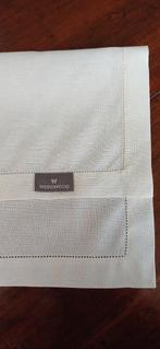 Prachtig tafel-/servieskleedje van WEDGWOOD   52X52cm, Antiek en Kunst, Curiosa en Brocante, Verzenden