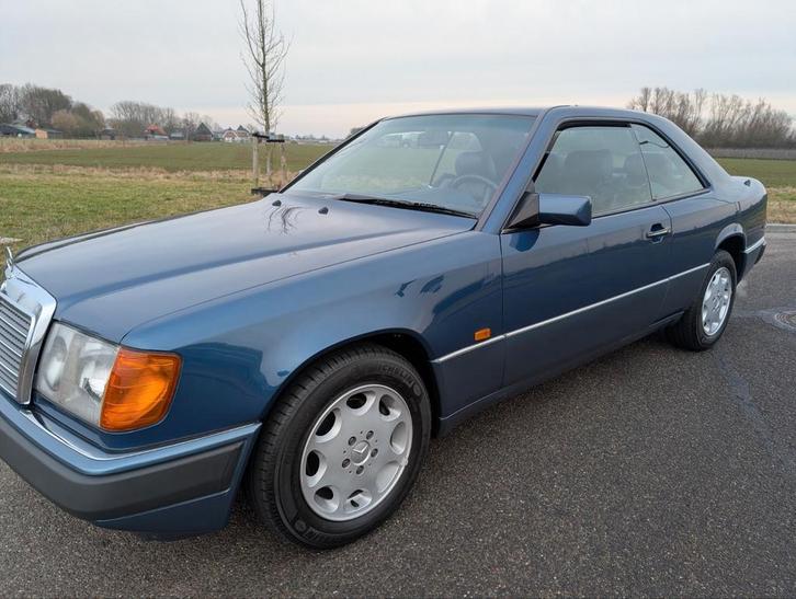 MERCEDES W124 COUPE  CONCOURS STAAT, Auto's, Oldtimers, Bedrijf, Ophalen