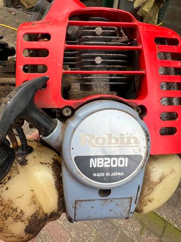 Robin NB2001 bosmaaier beschikbaar voor biedingen