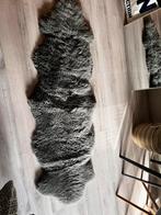 4 Schapenvachten | vel | huid - Bruin & Grijs, 100 tot 150 cm, Bruin, Zo goed als nieuw, Overige vormen