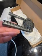 Twee sets Intersteel deurkrukken - rond rozet - oud grijs, Ophalen of Verzenden, Zo goed als nieuw, Klink of Kruk