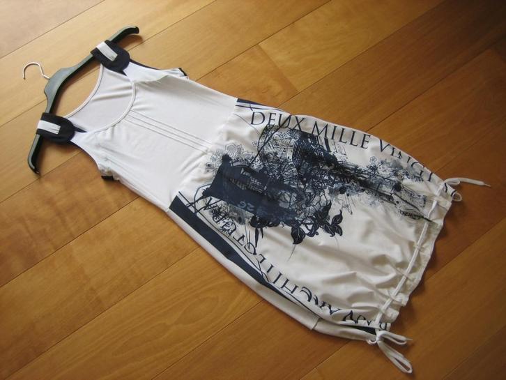 Nieuw, prachtig wit jurkje van 2026 maat 34-36-38 Snazzeys, Kleding | Dames, Jurken, Nieuw, Maat 36 (S), Wit, Onder de knie, Verzenden