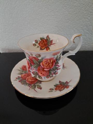 Vintage Royal Albert Theekop en Schotel beschikbaar voor biedingen
