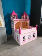 Groot houten poppenhuis kasteel, Kinderen en Baby's, Ophalen of Verzenden, Zo goed als nieuw, Poppenhuis