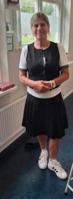 Monki plooirok 1x gedragen, Kleding | Dames, Rokken, Maat 38/40 (M), Zwart, Ophalen of Verzenden, Zo goed als nieuw