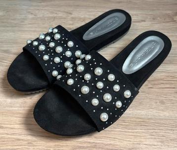 Tamaris slippers beschikbaar voor biedingen