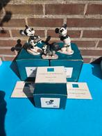Wdcc Disney complete set Mickey Minnie Fifi puppy love reeks, Verzamelen, Ophalen of Verzenden, Mickey Mouse, Zo goed als nieuw