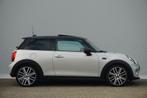 MINI 3-deurs Cooper Yours 18'' / Comfort Access / Panoramada, Auto's, Gebruikt, Met garantie (alle), 4 stoelen, Wit