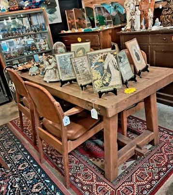 Out&Nief , tweedehands, antiek, brocante, curiosa,... beschikbaar voor biedingen