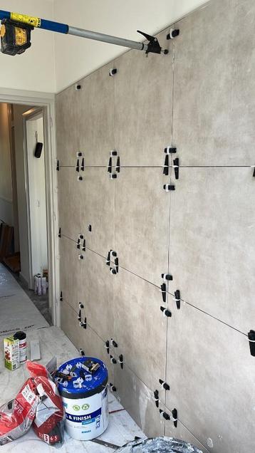 Renovatie & Vloeren | Laminaat, PVC, Tegels, Badkamer & WC  beschikbaar voor biedingen