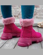 Mooi fluffy laarsje maat 37. Binnenzool 24.3 cm. Nieuw, Lage of Enkellaarzen, Nieuw, Ophalen of Verzenden, Groen