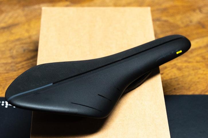 Fizik Arione 00, Fietsen en Brommers, Fietsonderdelen, Nieuw, Racefiets, Zadel, Ophalen of Verzenden