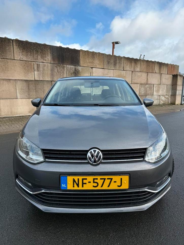 Volkswagen Polo 1.2 TSI 66KW 2017 Grijs, Auto's, Volkswagen, Particulier, Polo, ABS, Airbags, Airconditioning, Android Auto, Apple Carplay