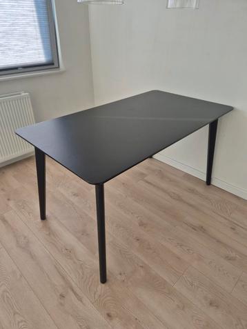 IKEA Lisabo zwart eettafel beschikbaar voor biedingen