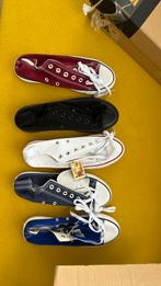 All stars converse chuck Taylor sneakers new, Ophalen of Verzenden, Zo goed als nieuw, Overige kleuren, Sneakers of Gympen